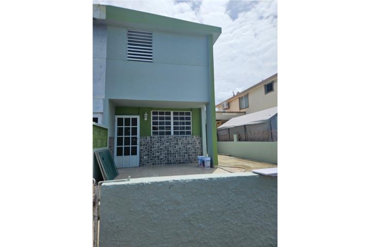 Urbanizacion-Monte Brisas MONTE BRISAS DUPLEX 3H-1.5B Casa en Fajardo