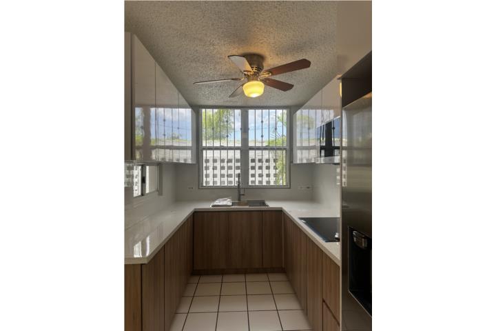 Urbanizacion-Torrimar Town Park Garden apartment in Torrimar Town Park Apartamento en Guaynabo