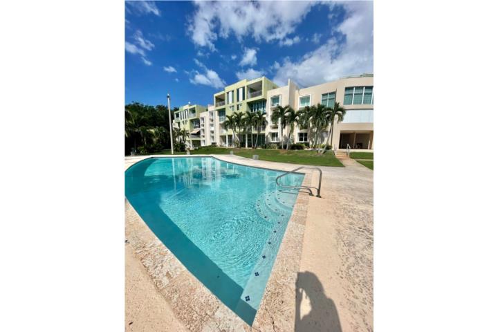 Condominio-Paraiso Escondido Amueblado y Equipado Generador y Cisterna Apartamento en Cabo Rojo