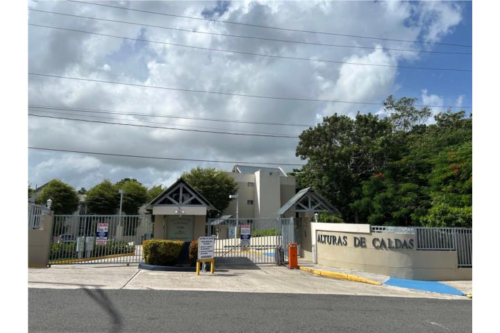 Condominio-Alturas De Caldas Cond Alturas Caldas-Excelente Localizacion Apartamento/WalkUp en San Juan - Río Piedras