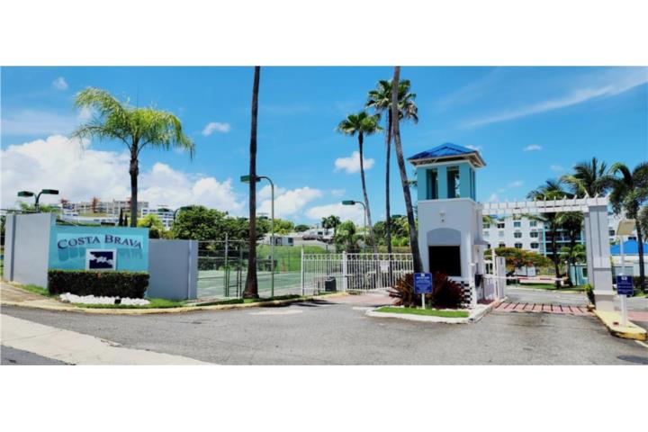 Condominio-Costa Brava Costa Brava (Penthouse) Equipado Apartamento/WalkUp en Ceiba