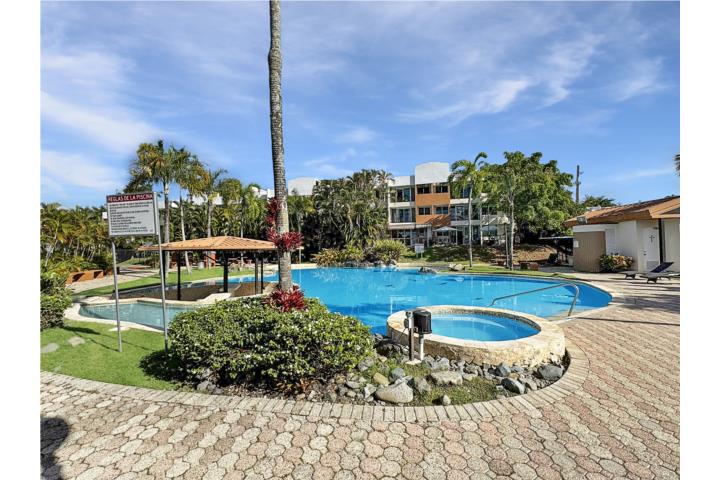 Condominio-Valles De Torrimar For Rent- Furnished in Valles de Torrimar Apartamento en Guaynabo