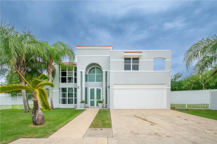 Urbanizacion-Estancias De Cerro Gordo Urb. Estancias de Cerro Gordo - Renta!! Casa en Vega Alta