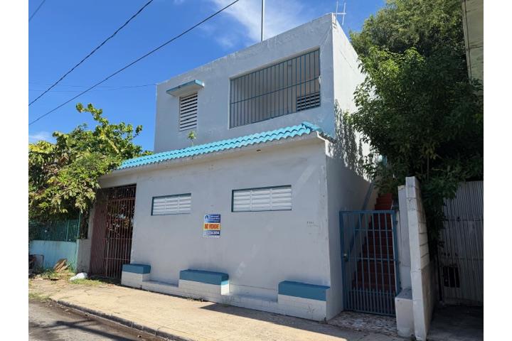 Urbanizacion-Zeno Gandia @j@ A PASOS DE LA # 2 LLAME AHORA Apartamento en Arecibo