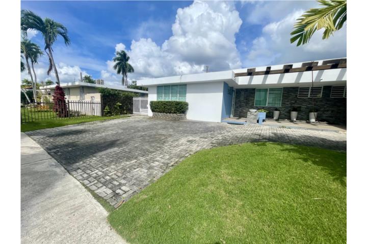 Urbanizacion-Torrimar Urb.Torrimar Casa en Guaynabo