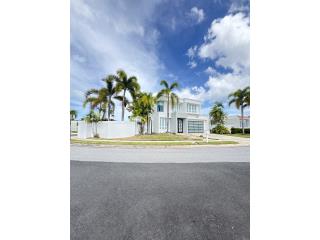 Urbanizacion-Paseo Real URB. PASEO REAL-CASA CON PISCINA Casa en Dorado