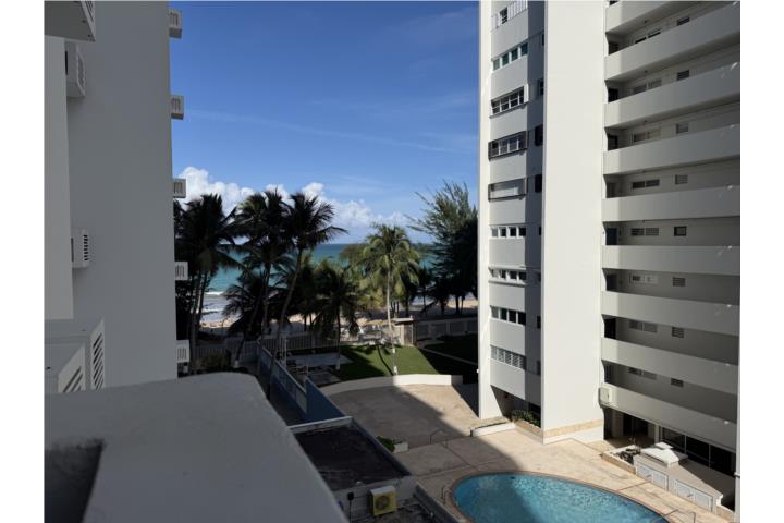 Condominio-Beach Tower ***BEACH TOWER**** Apartamento en Carolina - Isla Verde