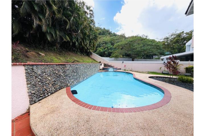 Urbanizacion-Rio Cristal Encantada Rio Cristal Encantada Casa en Trujillo Alto