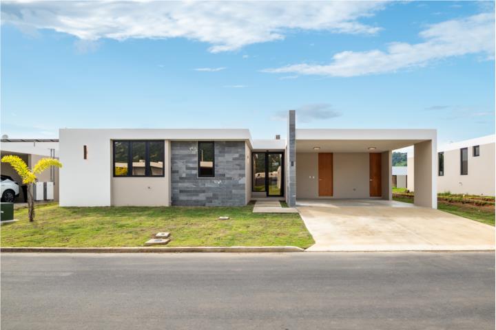 Urbanizacion-Ciudad Jardin Casa en alquiler  River Estates Casa en Gurabo