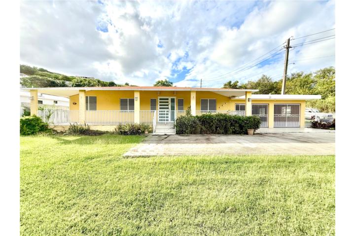 Urbanizacion-Lindo Mar Elegant Coastal Living in Lindo Mar Casa en Río Grande