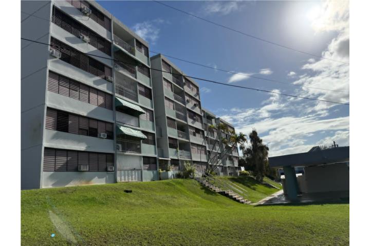 Condominio-Florimar Garden 2H 1B 2Pkg | Sistema de Baterias | Cisterna Apartamento/WalkUp en San Juan - Río Piedras