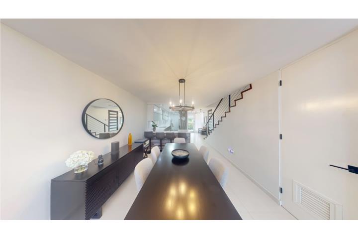 Urbanizacion-Villas De Golf West Astonishing Golf Villa West! Apartamento/WalkUp en Dorado