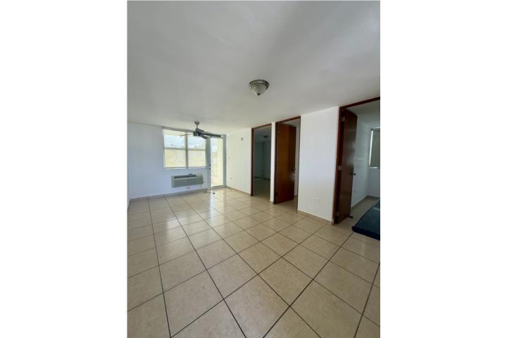 Condominio-Flamboyanes 186 Flamboyanes 186 Apartamento en San Juan - Río Piedras