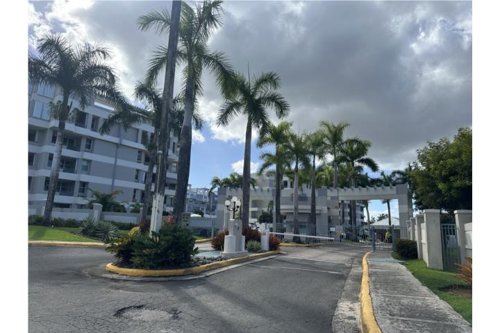 Condominio-Portales Parque Escorial Portales De Escorial Apartamento/WalkUp en Carolina