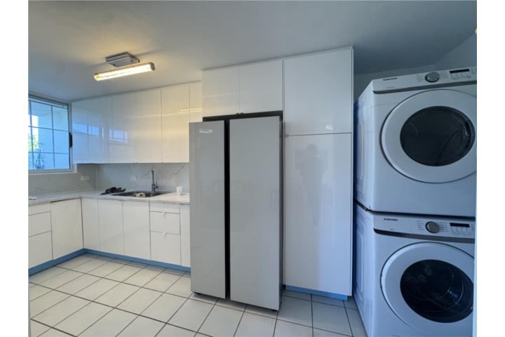 Condominio-Boulevard Del Rio II Apartamento Garden Remodelado en Alquiler Apartamento/WalkUp en Guaynabo