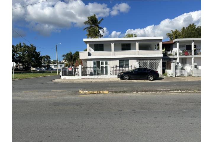 Urbanizacion-Villa Contesa VILLA CONTESSA BAYAMON LUZ Y AGUA INCLUIDOS!!! Casa en Bayamón