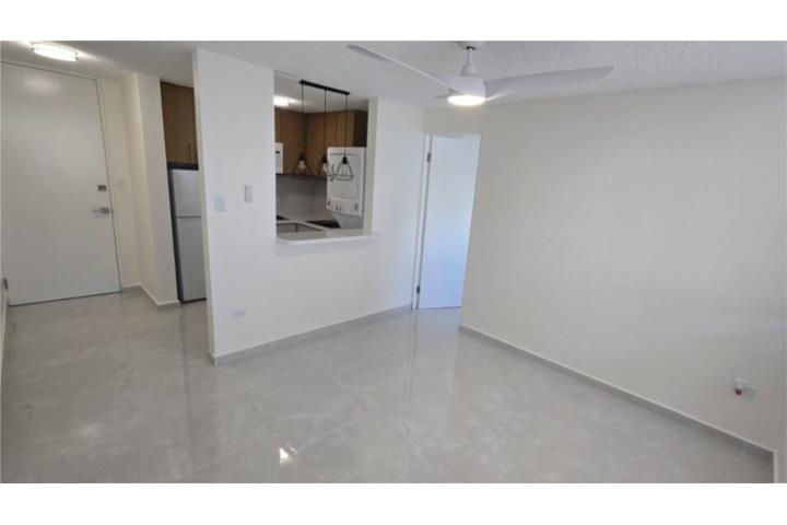 Condominio-Altagracia COND. ALTAGRACIA - ZONA BANCARIA - HATO REY Apartamento en San Juan - Hato Rey
