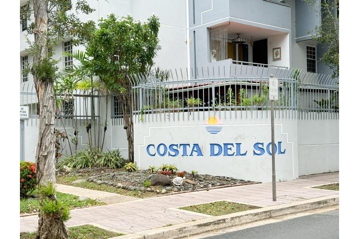 Condominio-Costa Del Sol Stunning! PH Costa Del Sol Isla Verde NEW Apartamento/WalkUp en Carolina - Isla Verde