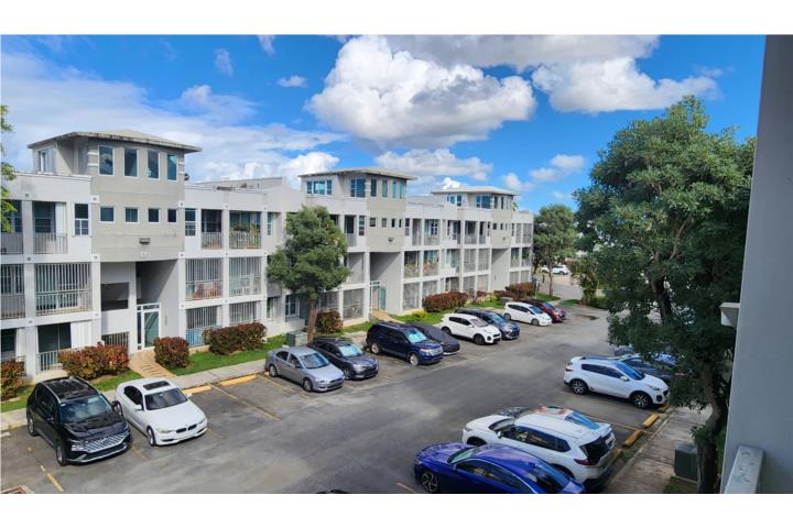 Condominio-Portales De Altamesa Penthouse - Remodelado - Terraza Apartamento/WalkUp en San Juan - Río Piedras