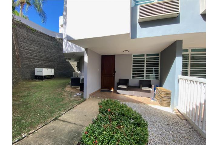 Condominio-Colinas Del Bosque 2-story Garden Apt 3Bdr/2.5Bth Full Power Gen Apartamento en Bayamón