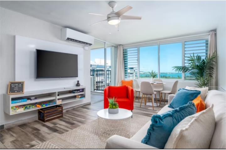 Condominio-Playa Azul Playa Azul III (OCEAN VIEW) Apartamento en Luquillo