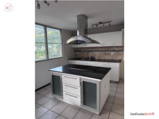 Penthouse en Condominio Los Pinos, Caguas