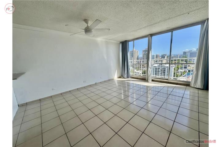 Studio en condominio con piscina