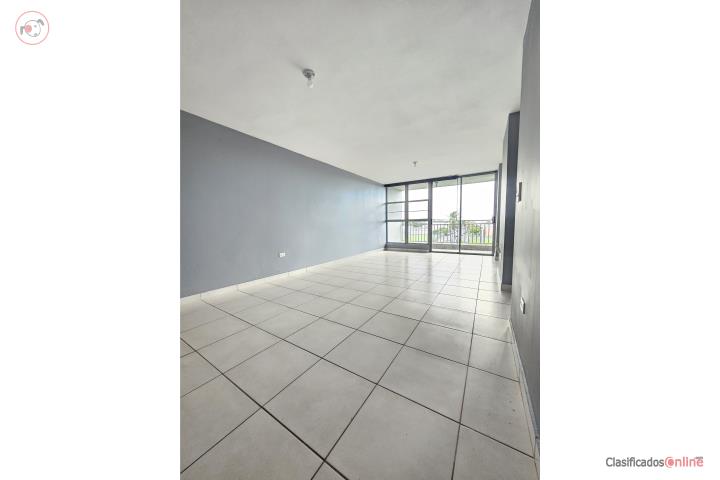 COND. LAS PRIMAVERAS | 3er PISO | 2 PKGS.
