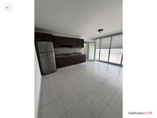 APARTAMENTO REMODELADO HILLSIDE, RÍO PIEDRAS