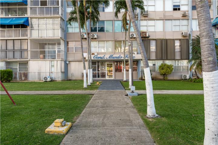 Condominio-Mundo Feliz Condominio Mundo Feliz Apartamento en Carolina - Isla Verde