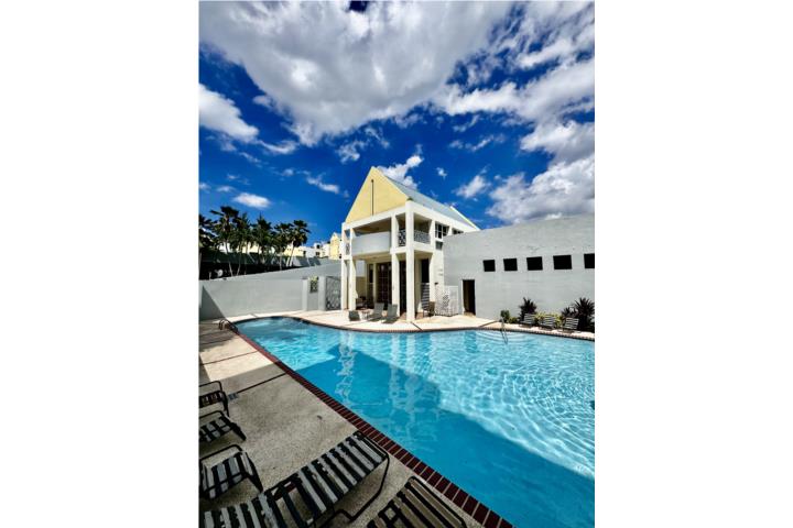 Condominio-Plaza Esmeralda Plaza Esmeralda Garden Esquina Apartamento en Guaynabo