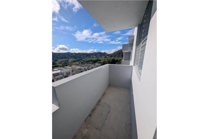 Condominio-Villas Beatriz Cond Villa Beatriz - Apt Equipado y con Vista Apartamento/WalkUp en Cayey