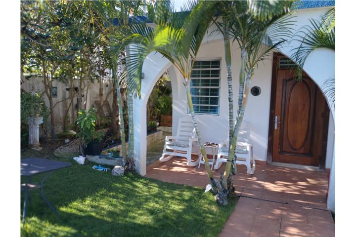 Urbanizacion-Fajardo Gardens Beltran Apt amueblado 2 habitaciones Apartamento en Fajardo