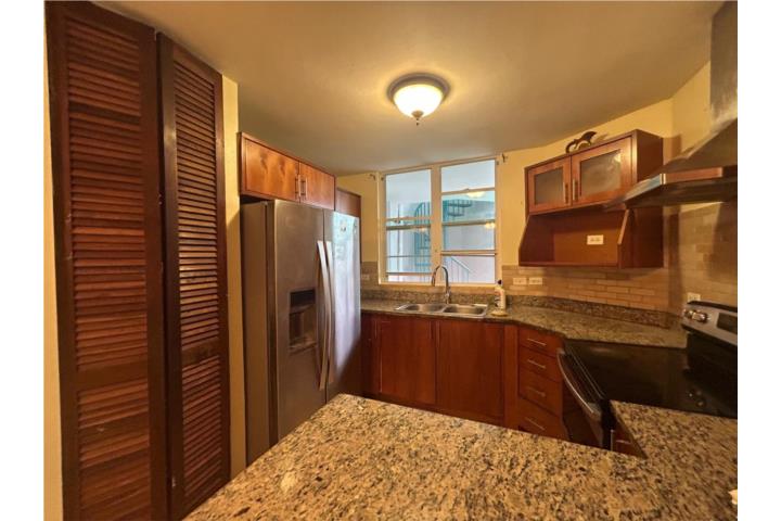 Condominio-Balcones De Monte Real APARTAMENTO PENTHOUSE BALCONES DE MONTEREAL Apartamento/WalkUp en Carolina