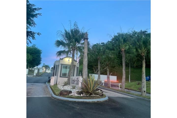 Condominio-Montecillo I Encantada Cond. Montecillo I Encantada Apartamento en Trujillo Alto