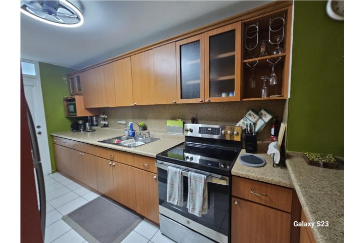 Condominio-Villas De Playa VILLAS DE PLAYA 2 READY TO MOVE Apartamento/WalkUp en Dorado