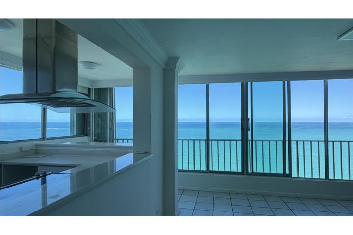 Condominio-Condesa Del Mar ***CONDESA DEL MAR PH*** Apartamento en Carolina - Isla Verde