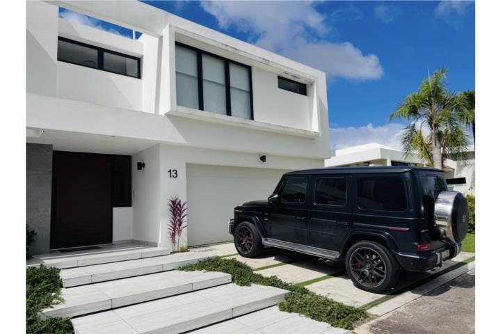 Urbanizacion-Paseo Del Parque Los Paseos Nuevo precio Remodelada Casa en San Juan - Río Piedras