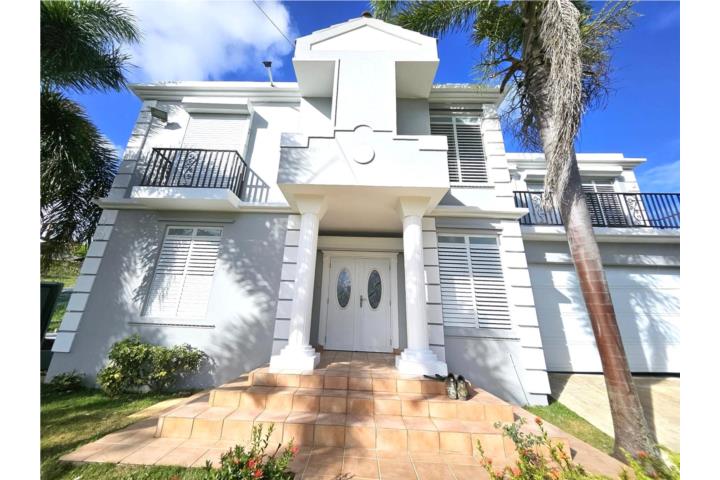 Exclusiva y hermosa residencia de dos niveles