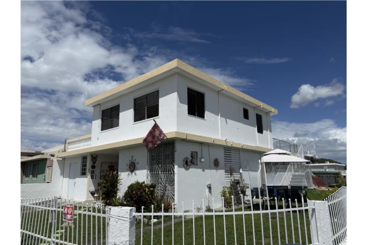 Boneville Heights (casa en altos)