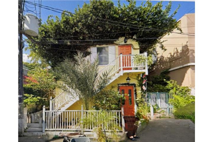 126 calle Las Flores int. calle Loiza