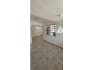 Urb. Aponte, calle D #8