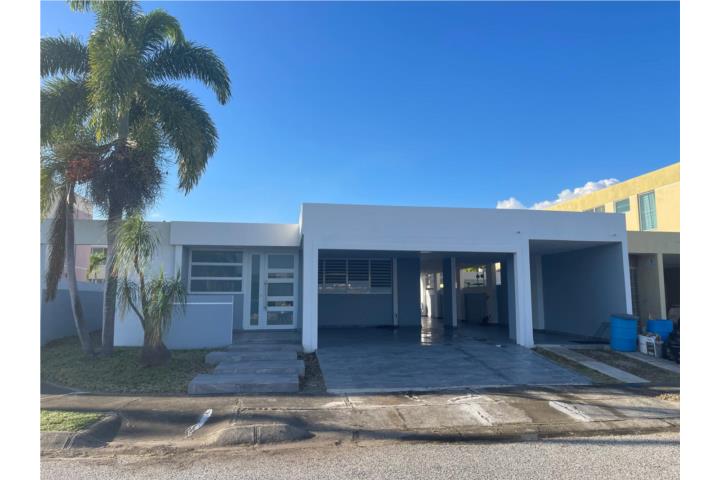 RESIDENCIA EN VILLA SERENA