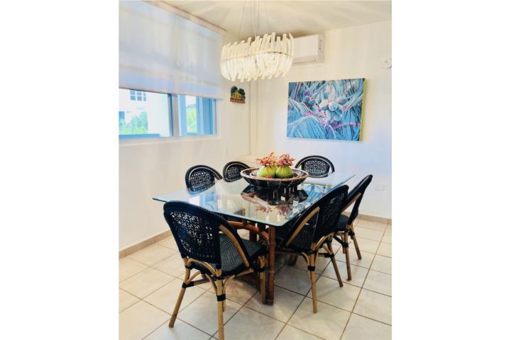 Condominio-Chalets De La Playa Chalets de la Playa (Dayla Rivera) Apartamento/WalkUp en Vega Baja