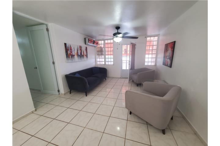 Condominio-Torrecillas Apto amueblado cerca del aeropuerto Apartamento/WalkUp en Carolina