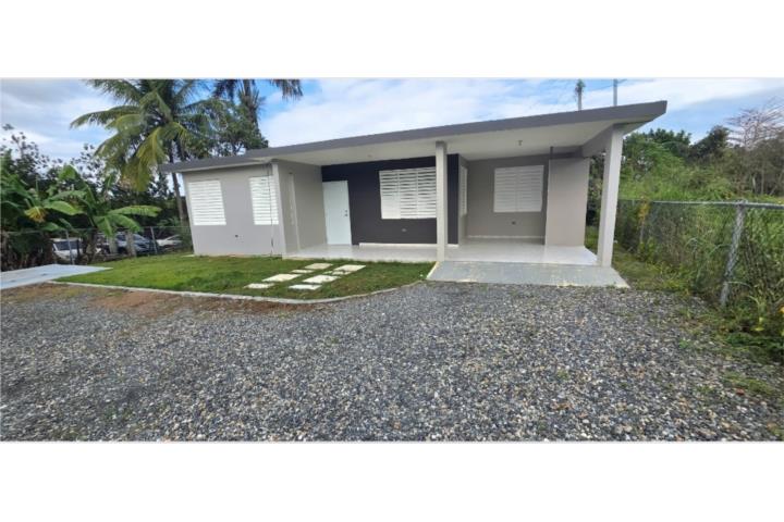 Barrio-Corrales Excelente ubicación a pasos de la carr. #2 Casa en Aguadilla