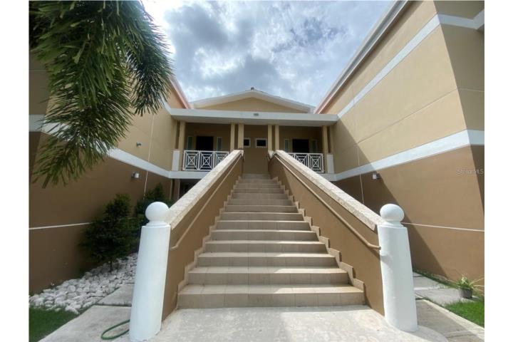 Condominio-Villas De Caguas Real Golf & Contry Club Executive Turnkey Apartment Apartamento/WalkUp en Caguas