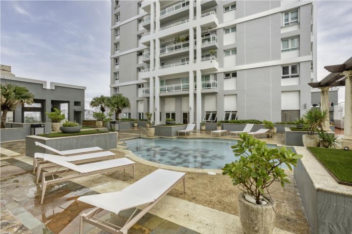 Condominio-Metro Plaza Towers METRO PLAZA TOWER CORNER APARTMENT Apartamento en San Juan - Condado-Miramar