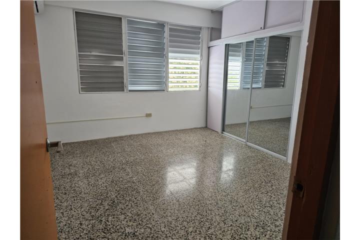 Urbanizacion-Bella Vista Urb. Bella Vista cerca Hosp. de San Lucas Apartamento en Ponce