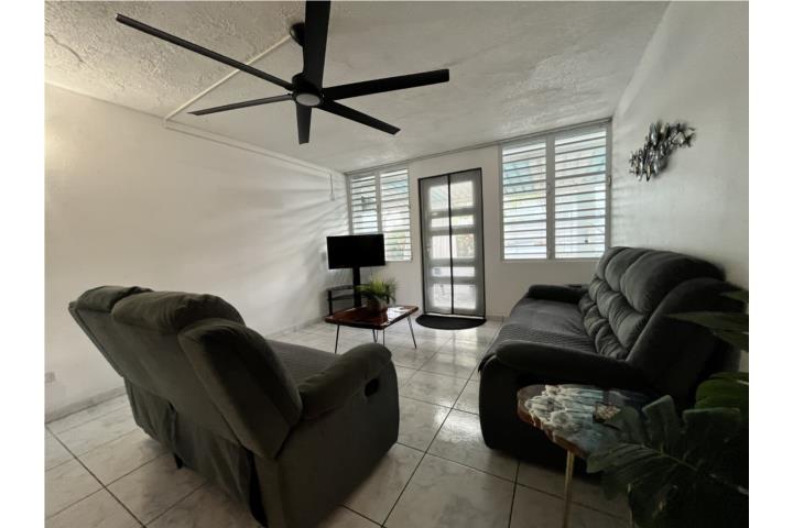 Urbanizacion-Santa Isidra Lista para mudarte... Casa en Fajardo